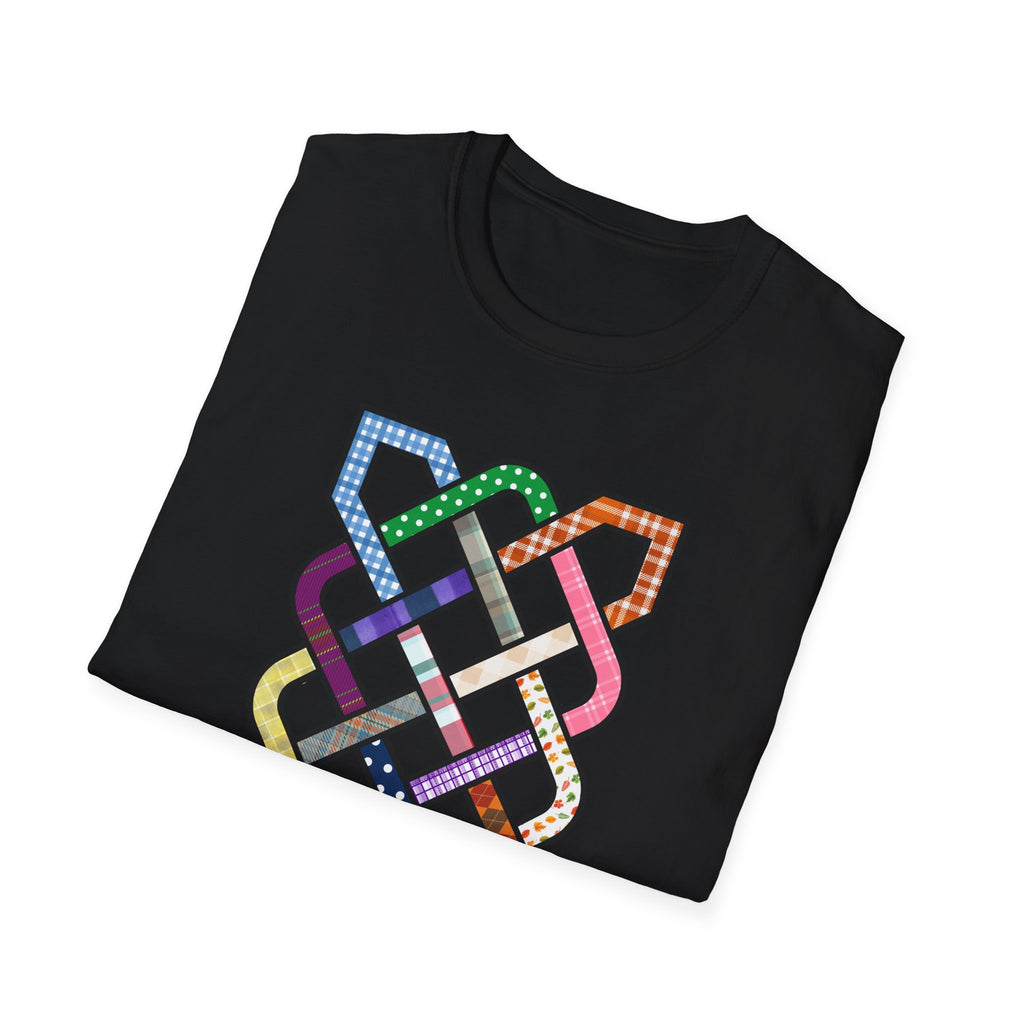 Quilted Knot Print V T-Shirt